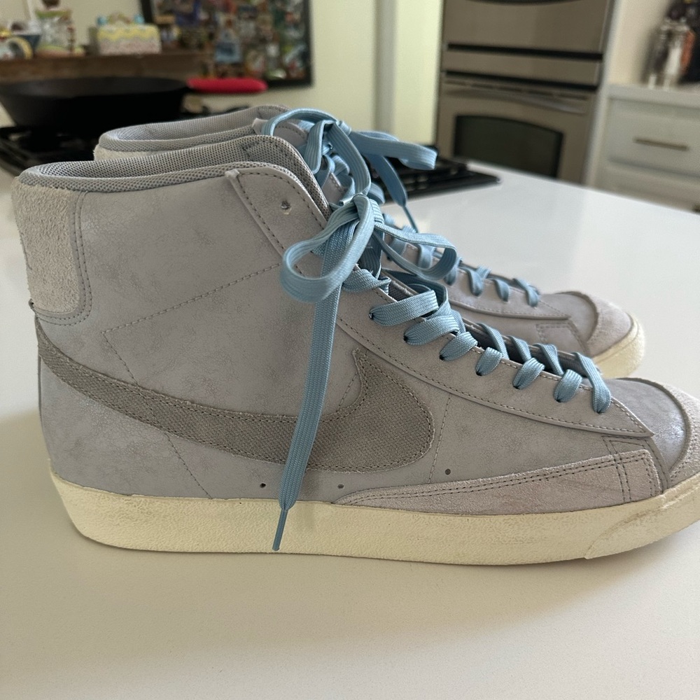 Nike blazers worn one time